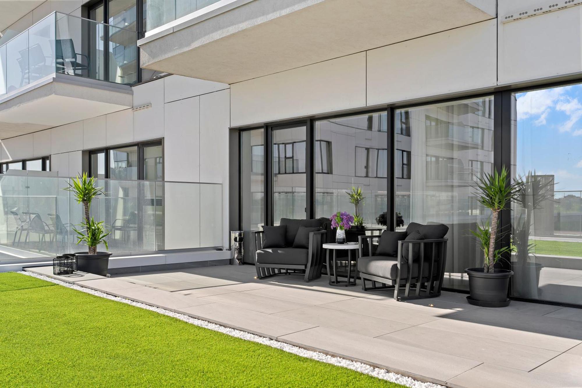 One Verdi Luxury Apartments Boekarest Buitenkant foto