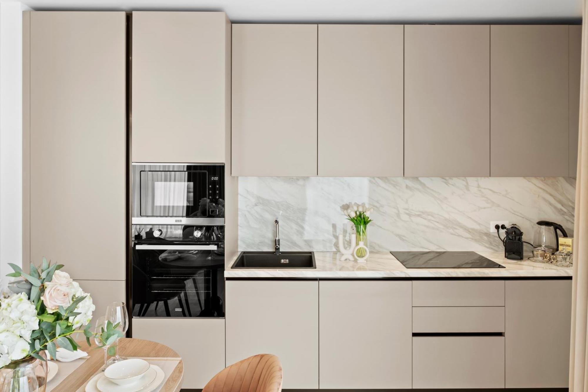 One Verdi Luxury Apartments Boekarest Buitenkant foto
