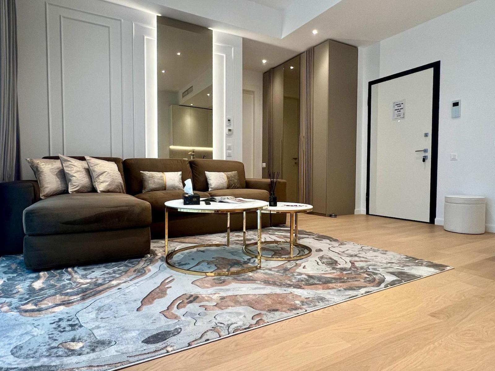 One Verdi Luxury Apartments Boekarest Buitenkant foto