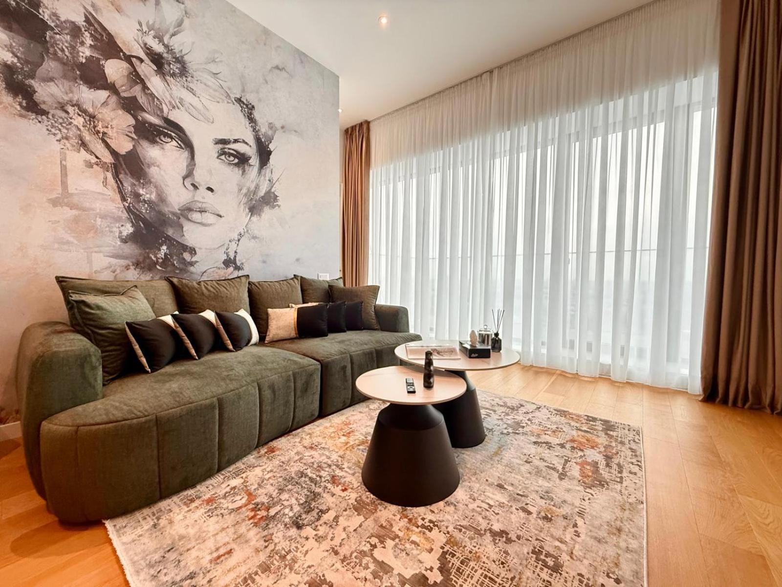 One Verdi Luxury Apartments Boekarest Buitenkant foto